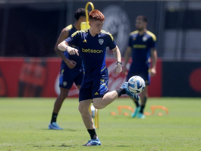 Valentí Barco de Boca Juniors durant l'entrenament del 3 de novembre de 2023