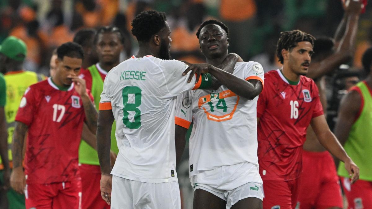 Costa d'Ivori boja: arrisca a sortir a la fase de grups, després passa als vuitens de final però acomiada l'entrenador