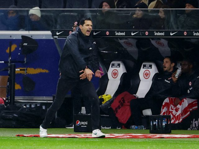 L'entrenador de l'Eintracht Frankfurt, Dino Toppmoller, reacciona durant el partit del 9 de desembre de 2023