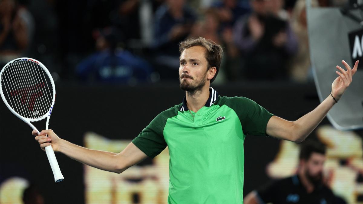 Medvedev-Zverev 3-2 a les semifinals de l'Open d'Austràlia: el rus trobarà a Sinner