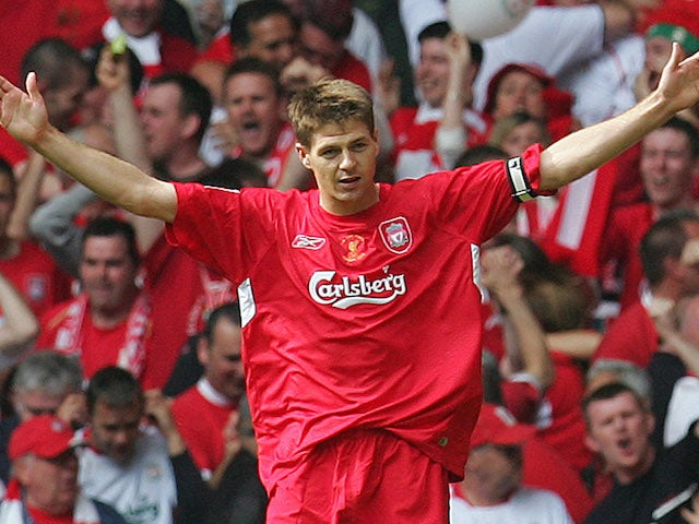 Steven Gerrard celebra que el Liverpool va guanyar la FA Cup el maig de 2006