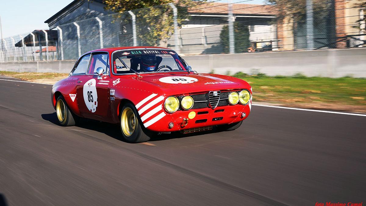 Alfa Romeos històrics: en pista amb el GTAm Group 2