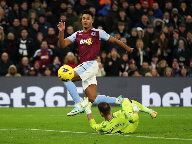 Ollie Watkins de l'Aston Villa marca un gol que després es va anul·lar el 30 de gener de 2024.