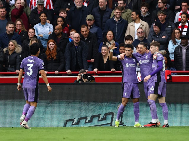 Darwin Nunez del Liverpool celebra el seu primer gol el 17 de febrer de 2024