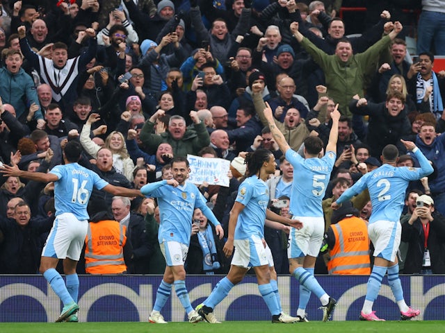 John Stones del Manchester City celebra el seu primer gol el 10 de març de 2024