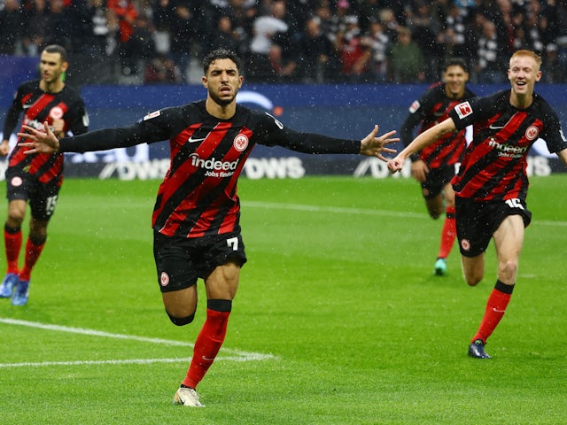 Omar Marmoush de l'Eintracht Frankfurt celebra el seu primer gol el 29 d'octubre de 2023