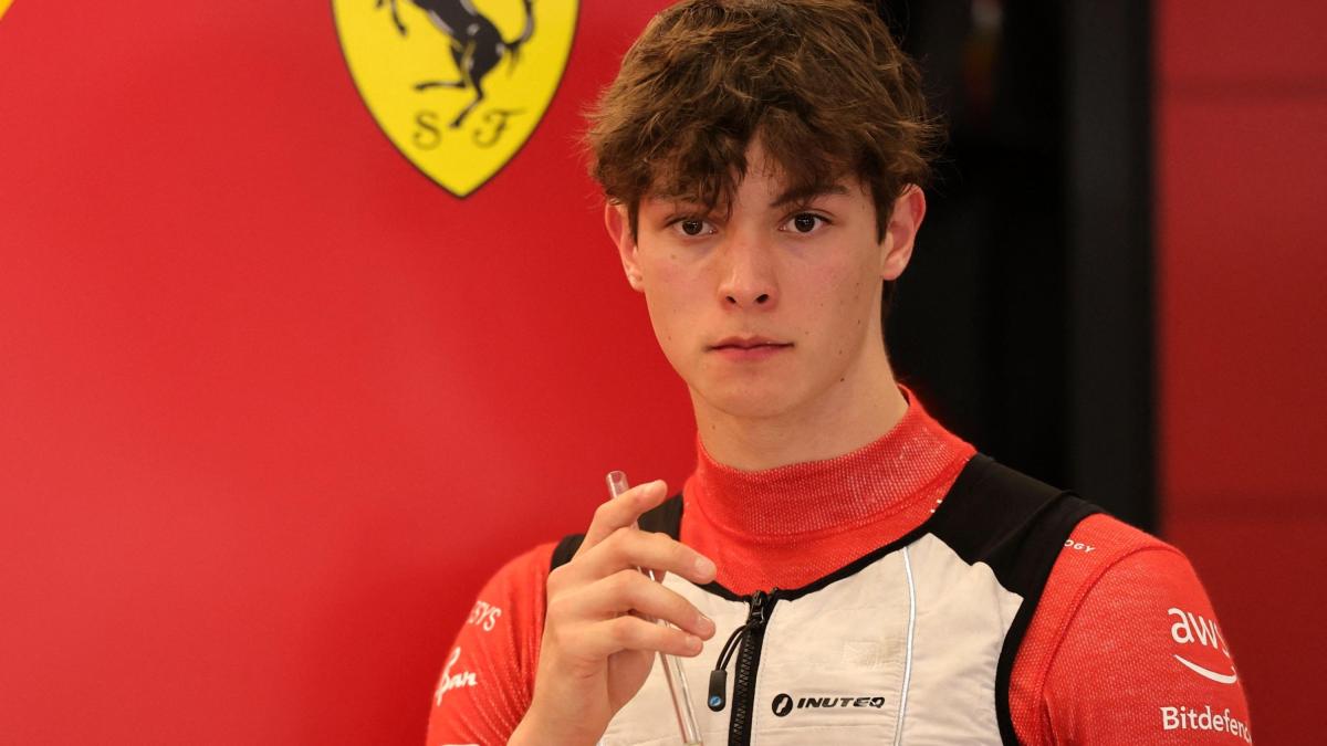 F1, Bearman: "Els consells i el penediment de Sainz: us parlaré del meu cap de setmana a Ferrari"