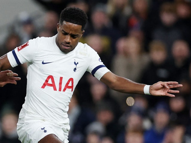 Ryan Sessegnon del Tottenham Hotspur el 5 de gener de 2024