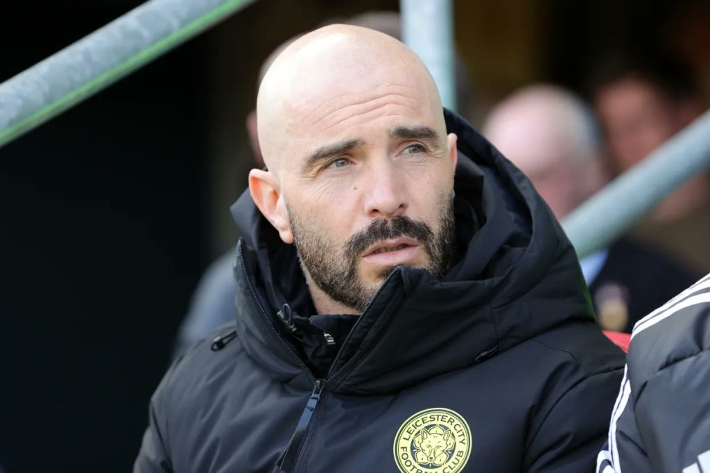 Enzo Maresca in the Leicester dugout