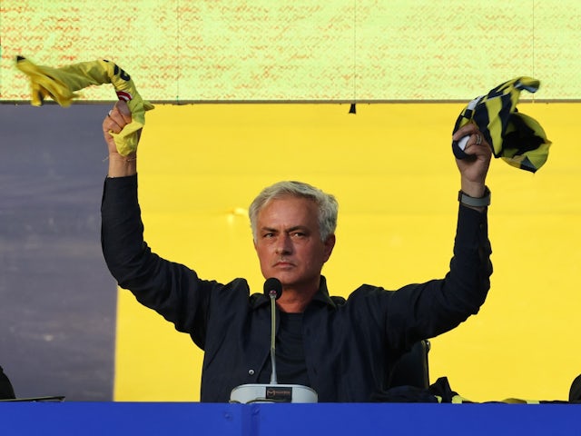 El nou entrenador del Fenerbahce, Jose Mourinho, reacciona durant la presentació del 2 de juny de 2024